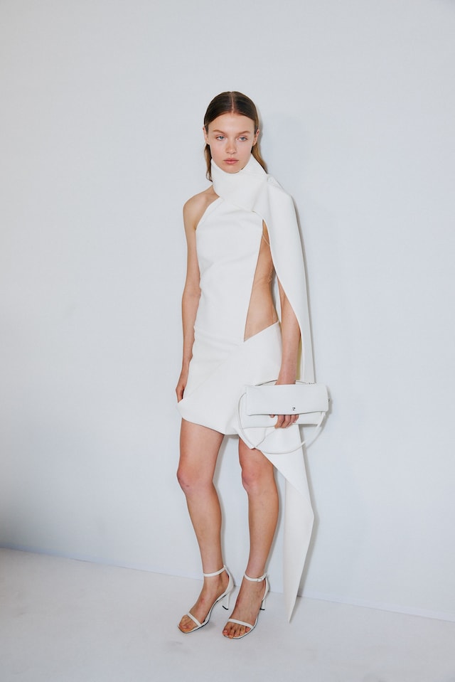 Courr&#232;ges AW25 35