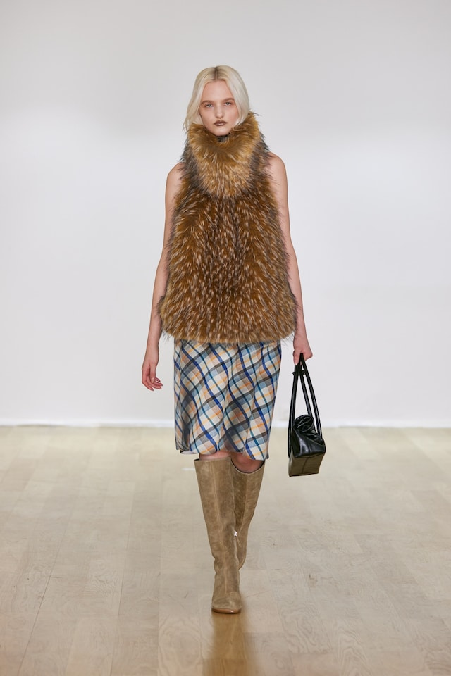 Abra AW25 4