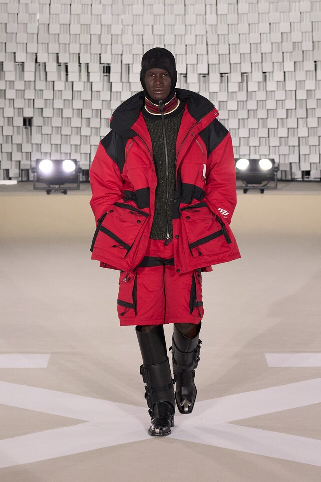 Off-White AW25 16