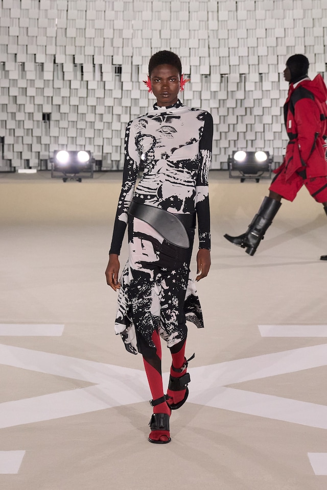 Off-White AW25 17