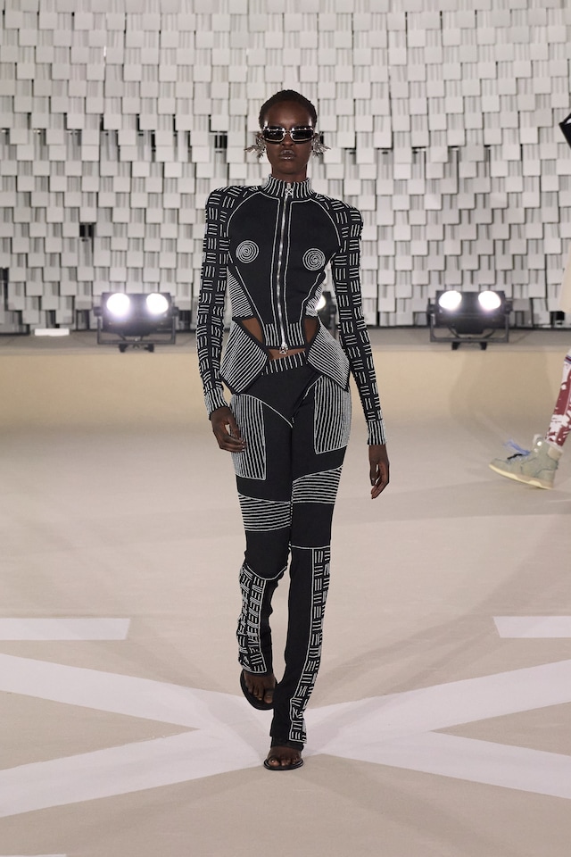 Off-White AW25 40