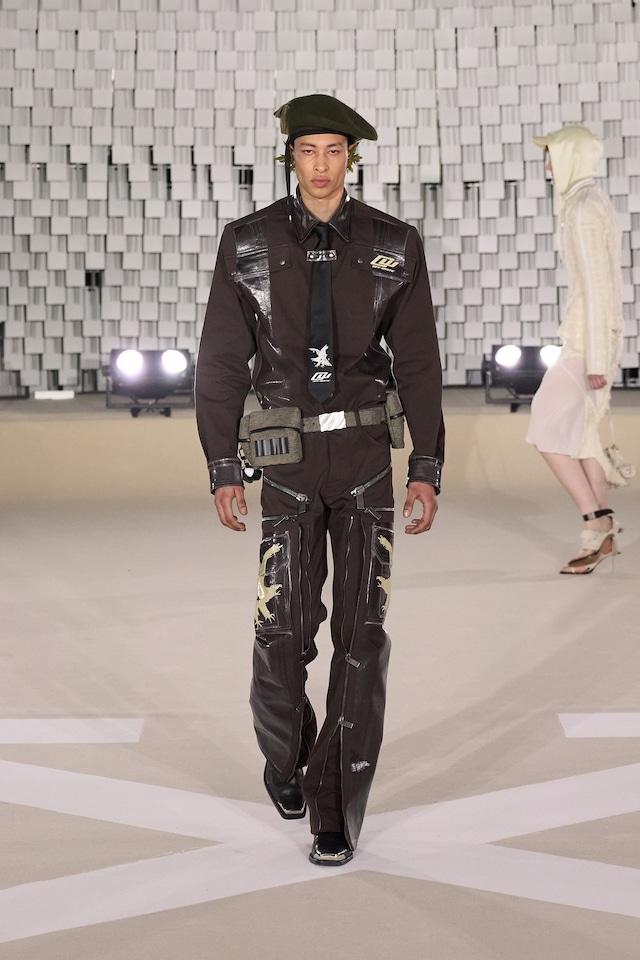 Off-White AW25 47