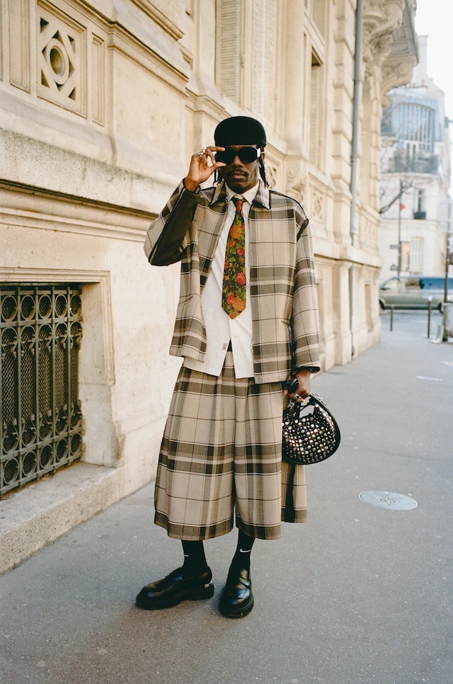 Paris Fashion Week AW25 street style 29