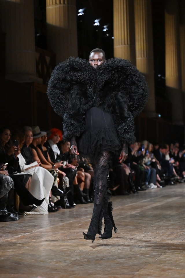 Poulaines on the AW25 runway 4