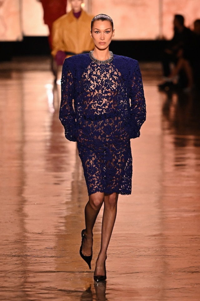 Poulaines on the AW25 runway 11