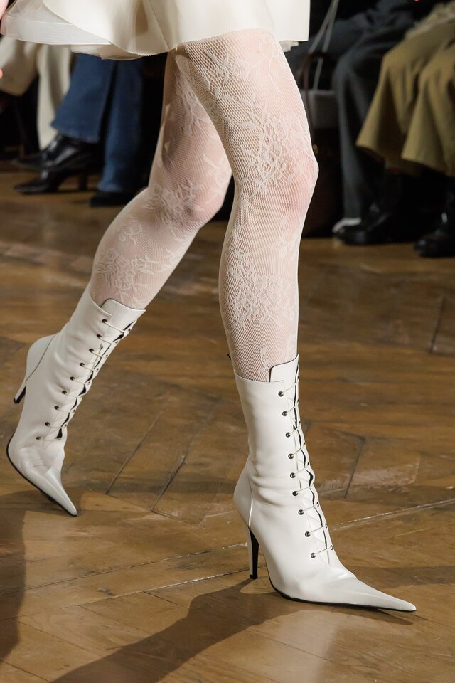 Poulaines on the AW25 runway 17