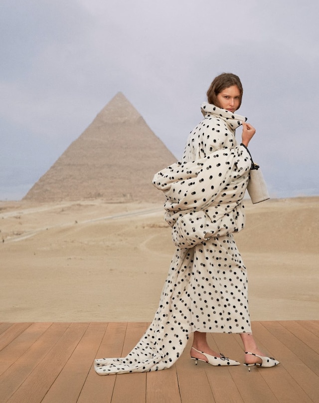 JACQUEMUS TAKES THE PYRAMIDS