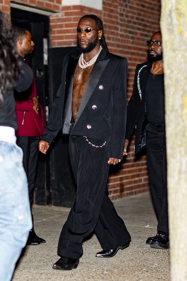 Pre-Met Gala pap walk 9