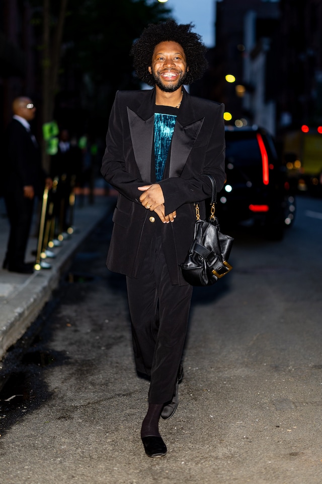 Pre-Met Gala pap walk 10
