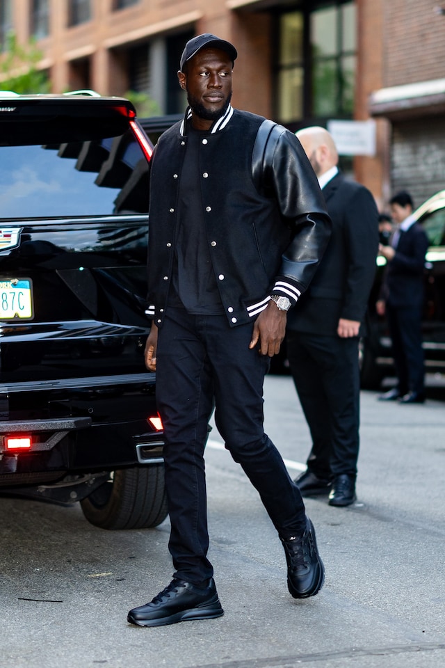 Pre-Met Gala pap walk 11
