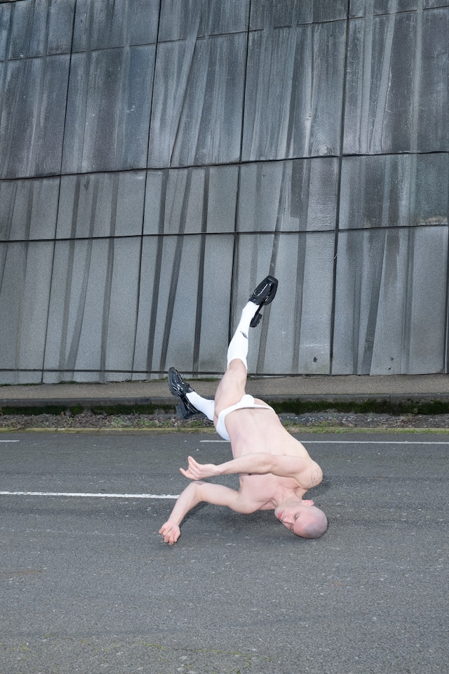 Lewis Walker, Bornsick 3