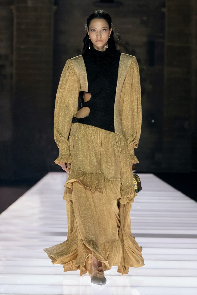Louis Vuitton Cruise 2026 13
