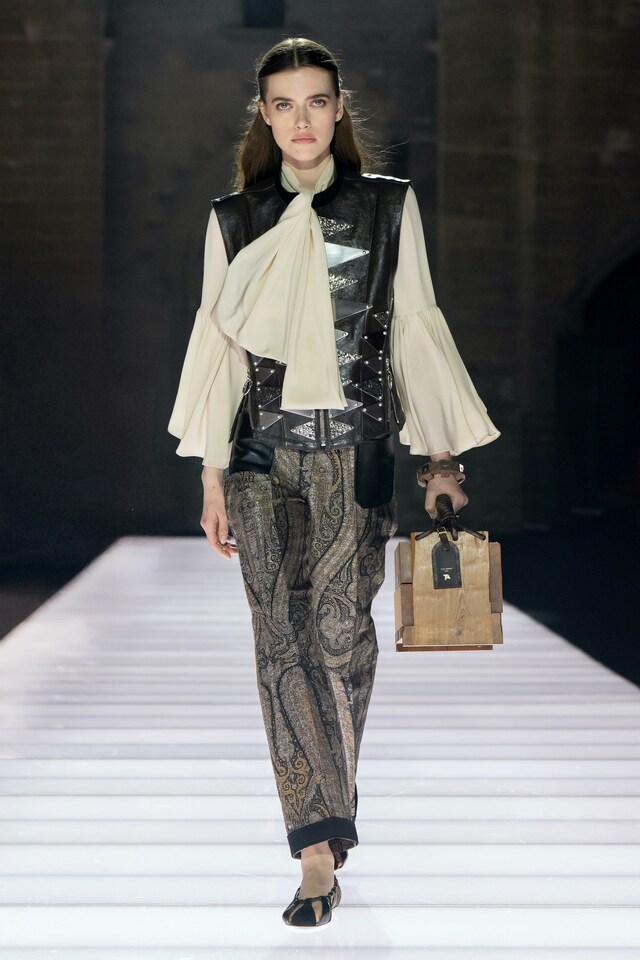 Louis Vuitton Cruise 2026 40