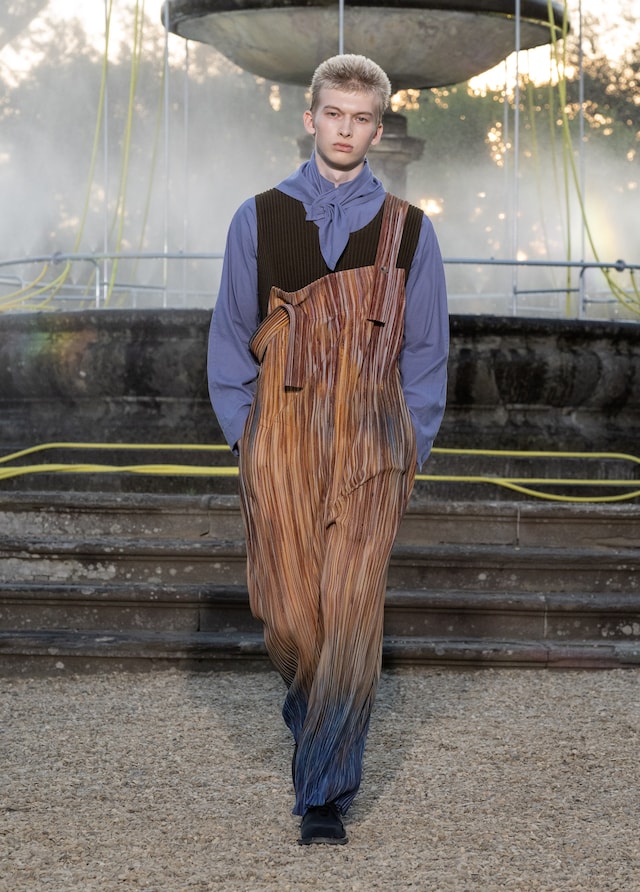 Homme Pliss&#233; Issey Miyake SS26 38