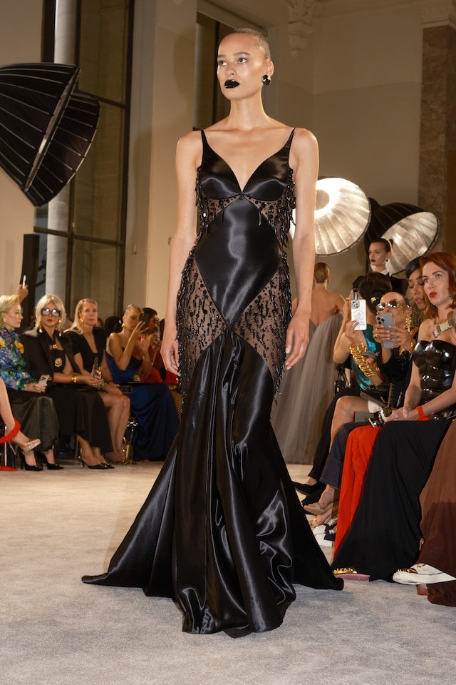 Schiaparelli AW25 19
