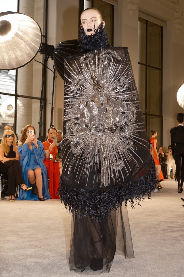 Schiaparelli AW25 28