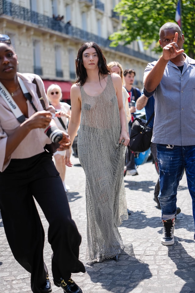 Lorde at Balenciaga 1