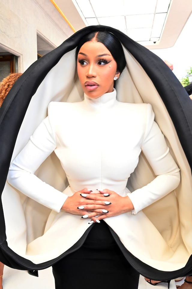 Cardi B at St&#233;phane Rolland 4