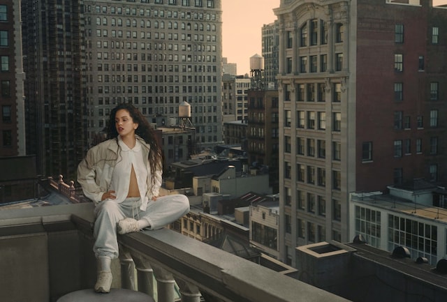 ROSAL&#205;A IS A NEW BALANCE AMBASSADOR 