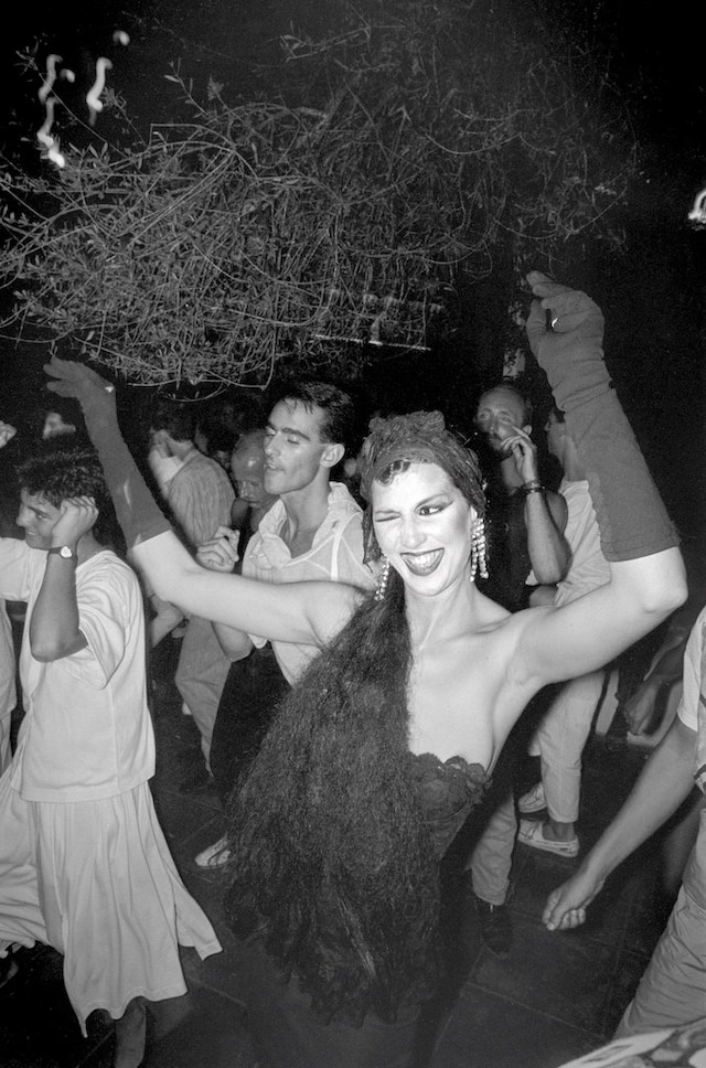 Derek Ridgers Ku Ibiza club book 22