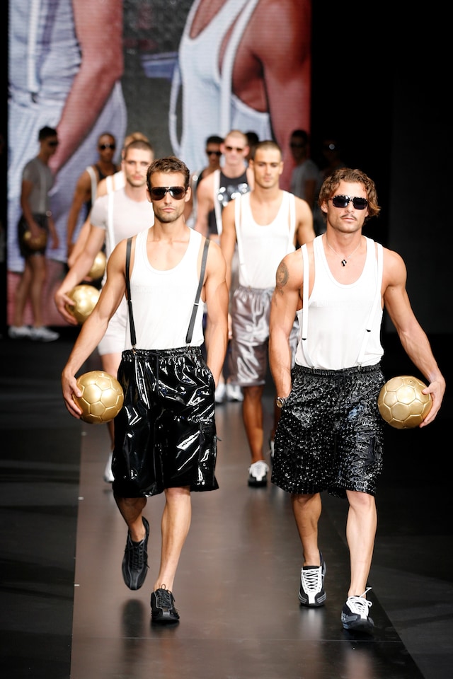 Giorgio Armani memorable fashion moments 23