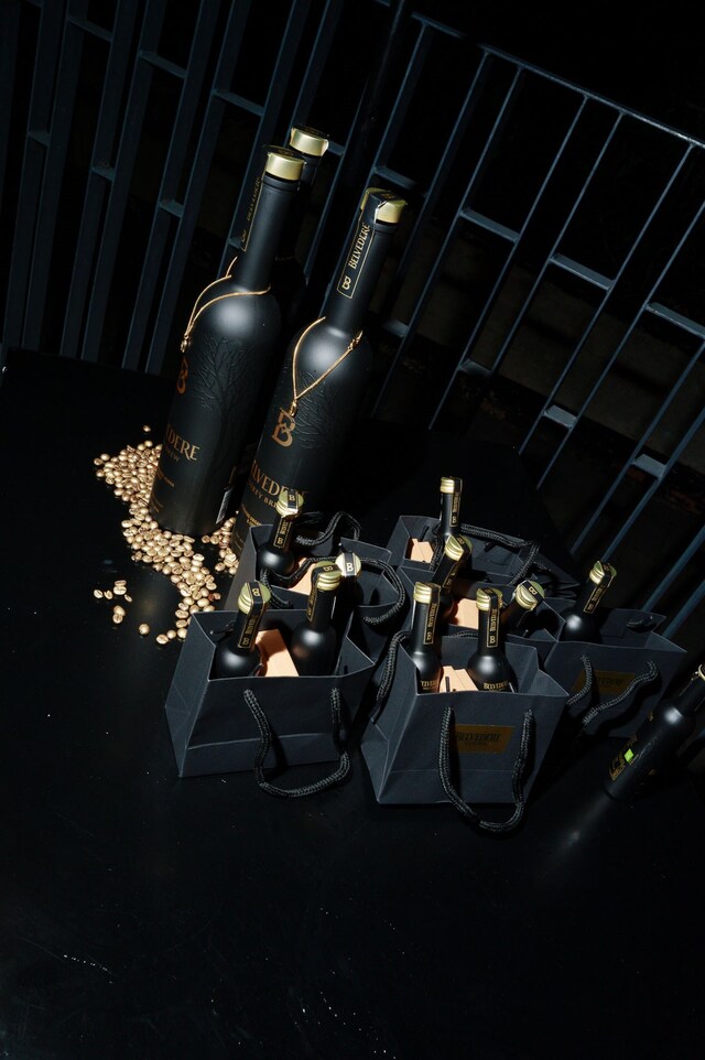 CLUB_DIRTY_BREW_BY_BELVEDERE_1784 24