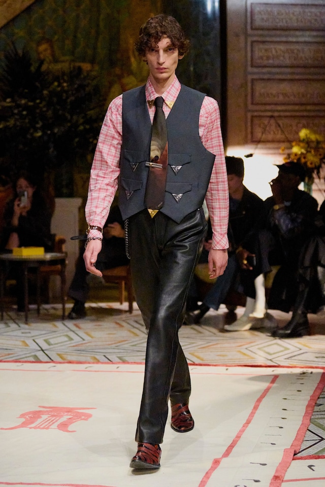 Versace SS26 23