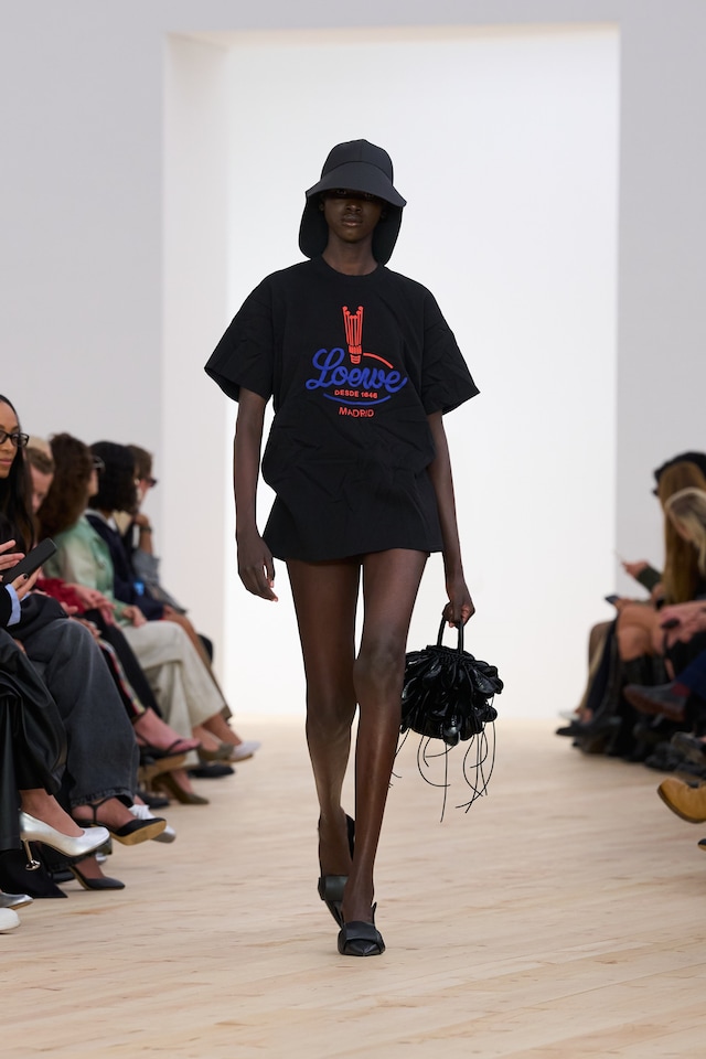 Loewe SS26 52