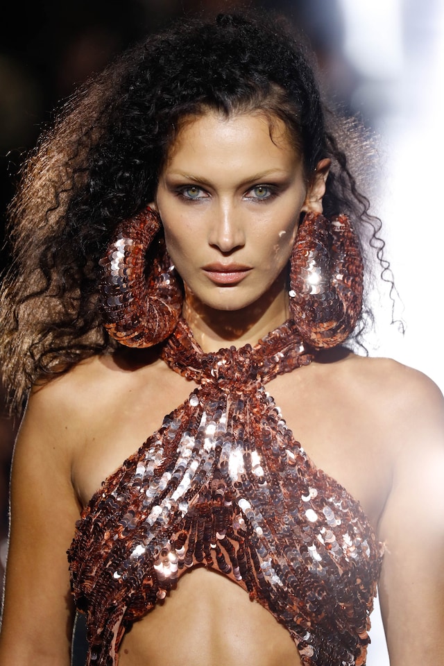 The beauty evolution of Bella Hadid 16