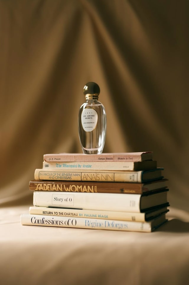 ​Jouissance Online Erotic Book Library