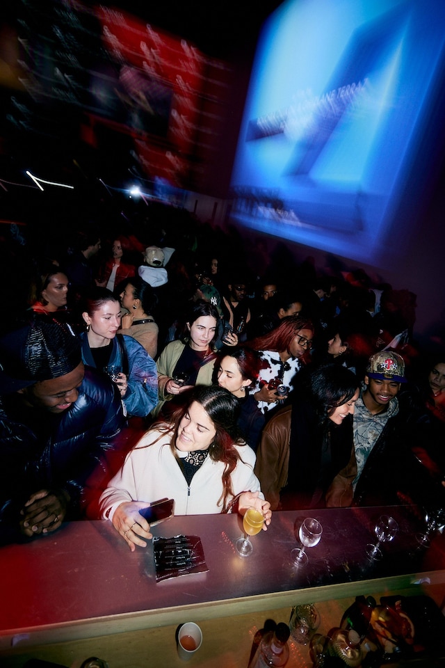 DAZED-GrandPalaisImmersif-Paris-121125-_SzymonStep 21