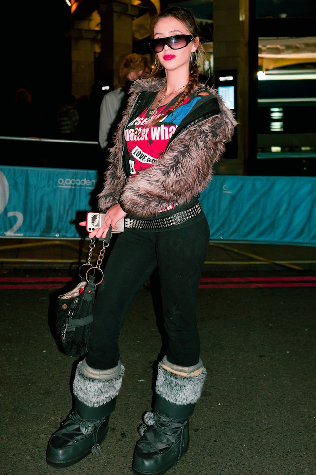 2hollis London street style 0