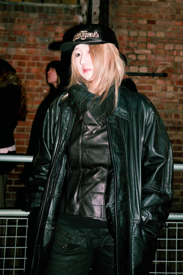 2hollis London street style 18