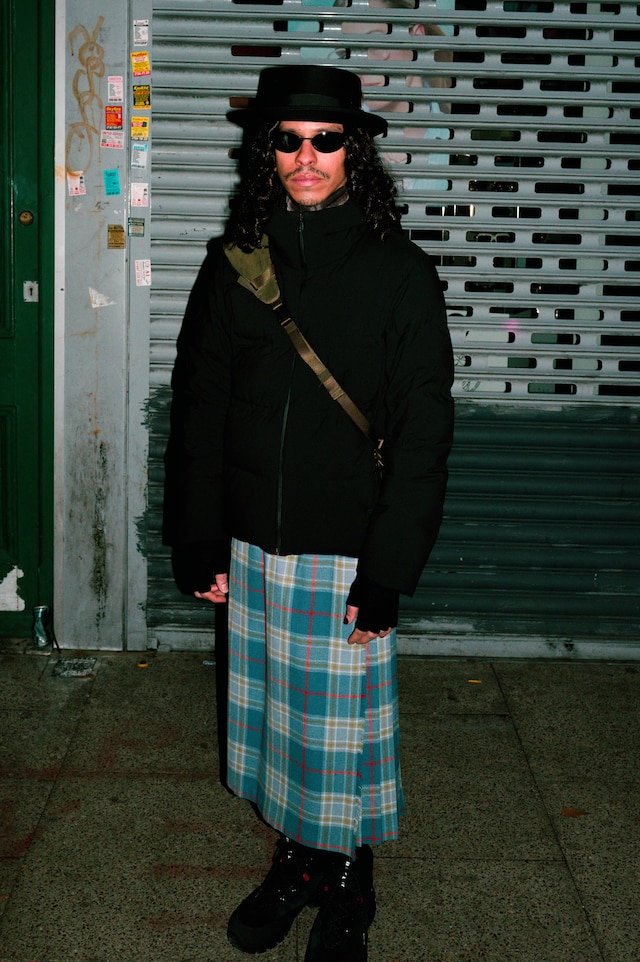 2hollis London street style 24