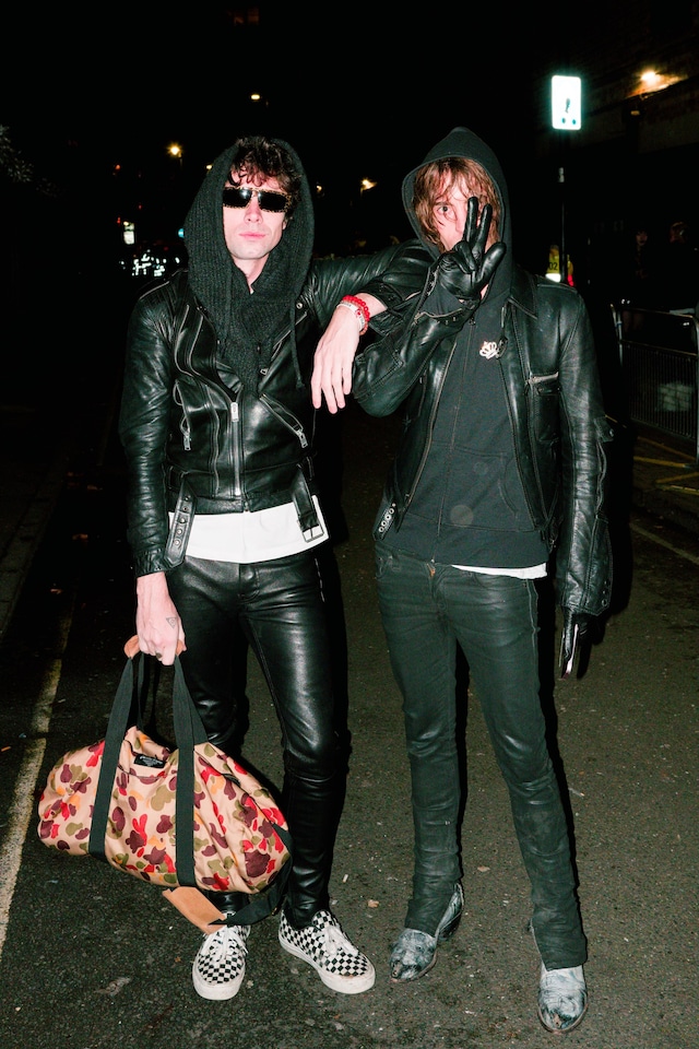 2hollis London street style 45