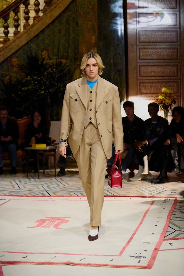 Dario Vitale Versace 14