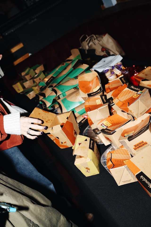 6F73F419-95CA-49DC-B2B4-89F28733BB14 33