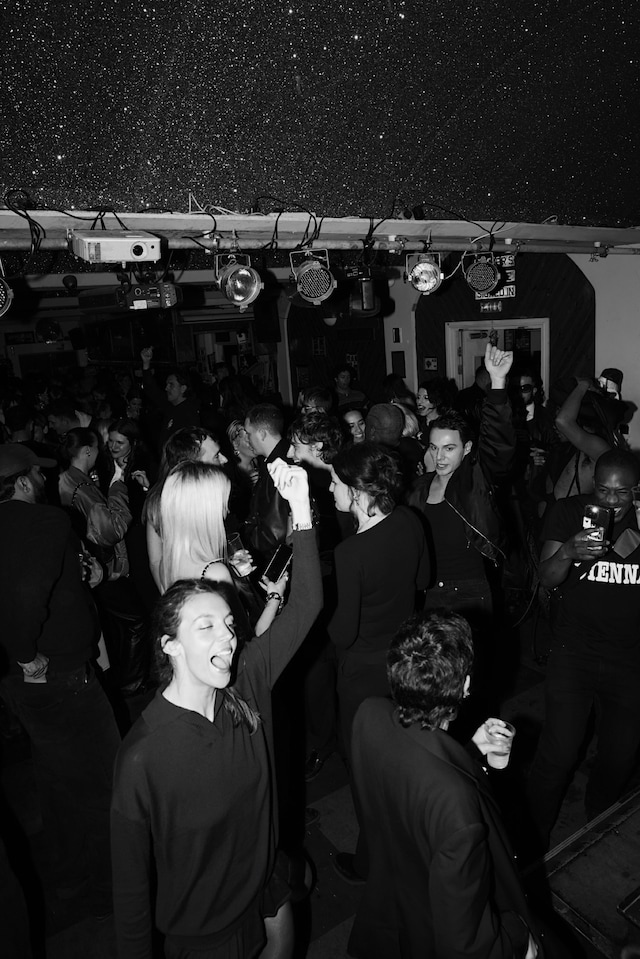 6103276C-3E39-4598-986B-64FF8DDB98EF 51