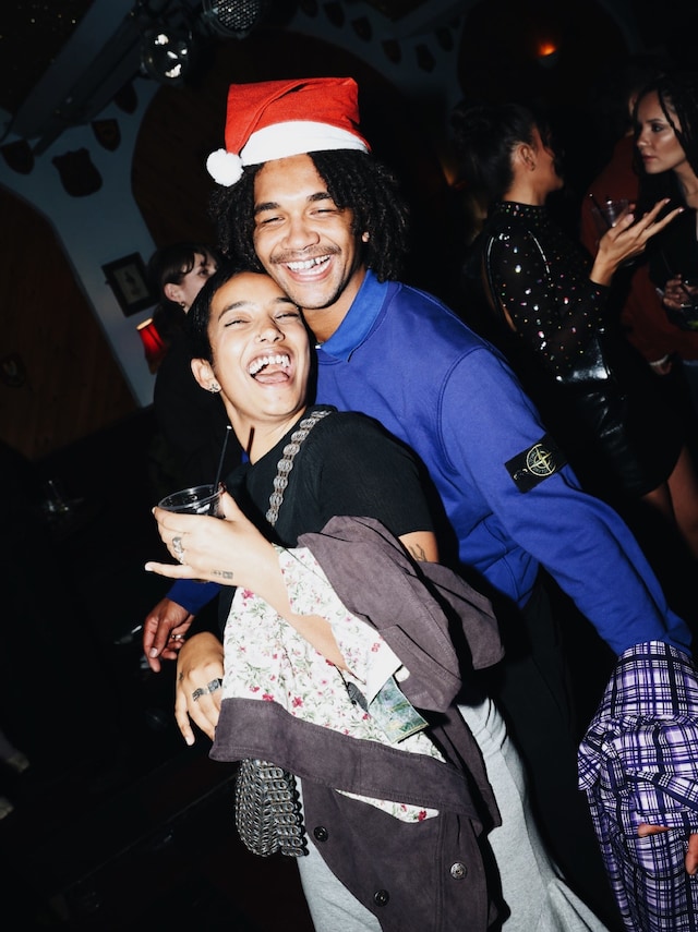 A5B587DD-A3C0-47BC-8C4B-888051D583F2 52