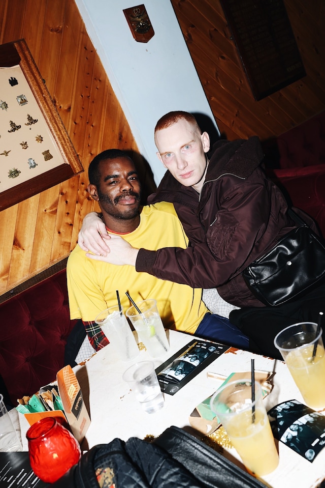 FCAC1741-18C7-454C-AD3A-DD623FAD00F6 60