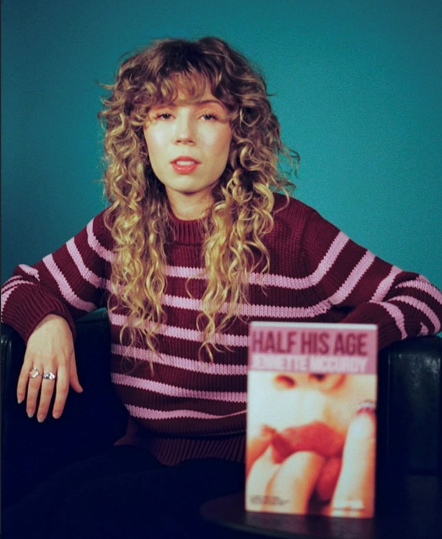 Jennette Half His Age pro