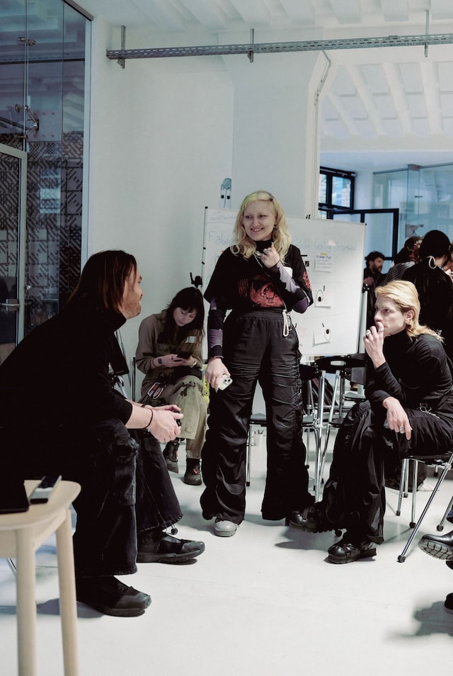 Restless Egg: Did DeepMind need Theme Park? 11