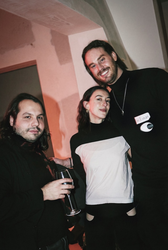 Restless Egg: Did DeepMind need Theme Park? 19