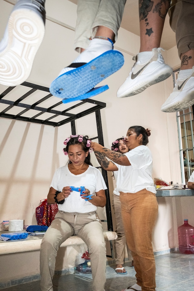 Chloe Kerleroux, Modulo 2 3