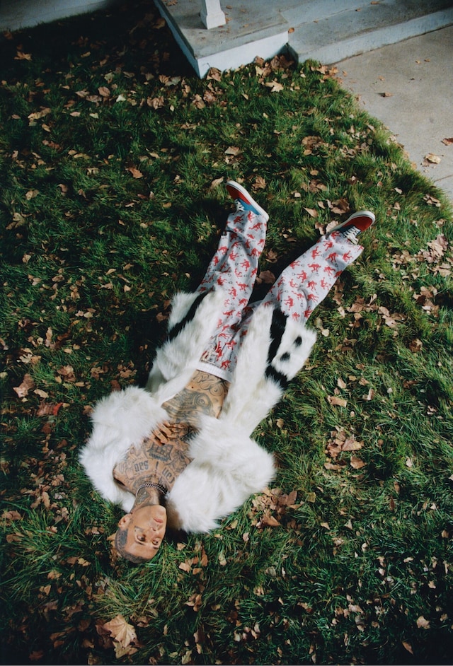 SP26_Lifestyle_Authentic_Travis_Barker_VN000EHHIZQ 16