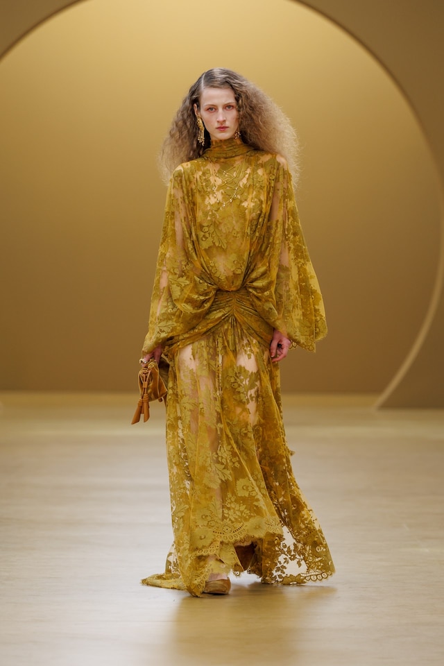 ZIM F26 FOH_STILLS_2x3_34 33