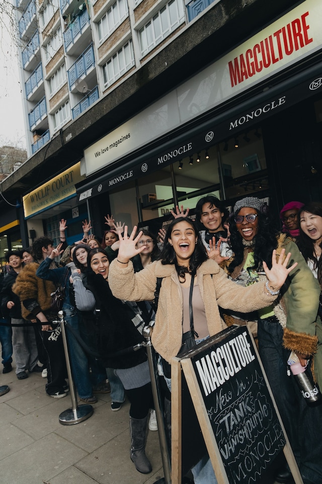 Beabadoobee Dazed cover signing 6