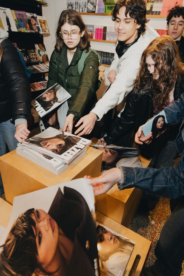 Beabadoobee Dazed cover signing 10