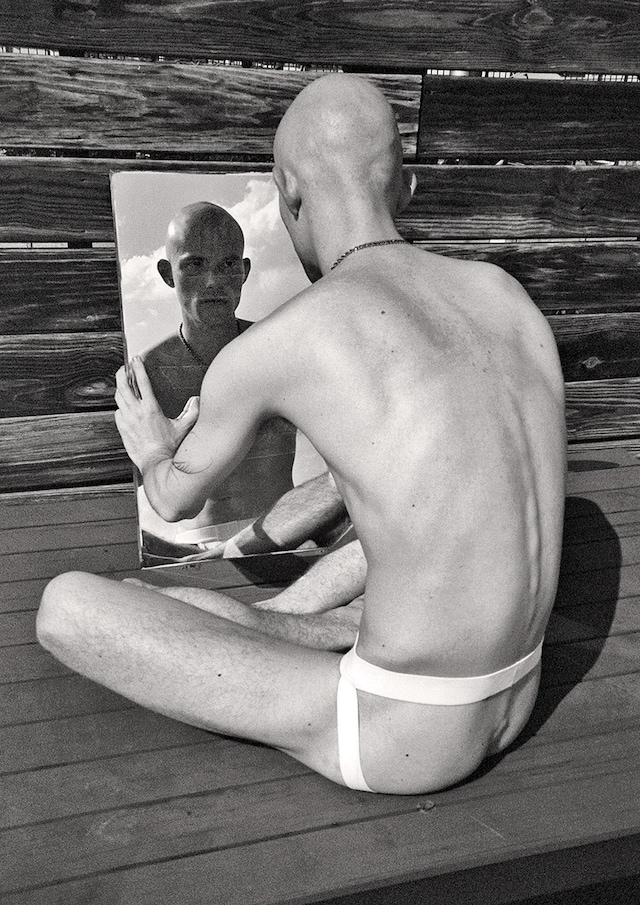 ©slava_mogutin_g_mirror_harlem_2022_WEB 3