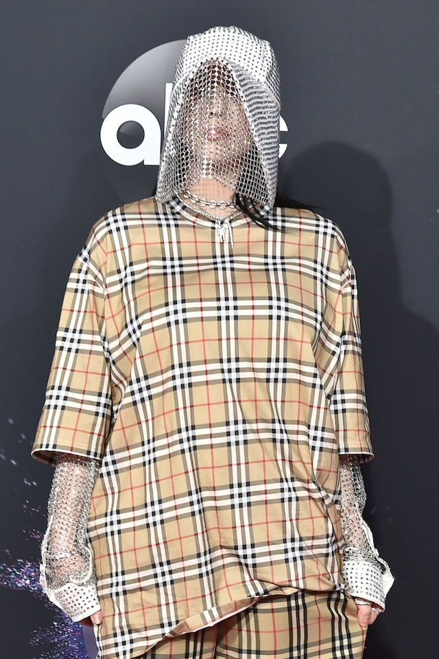 Billie Eilish at the AMAs 2019 13